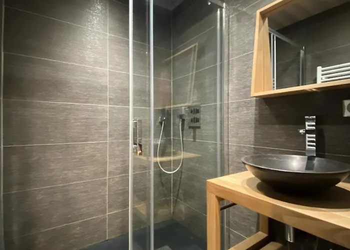 Eterlous - Magnifique De 70 M2 Entierement Renove, Au Coeur De Mae-3764 * Val Thorens